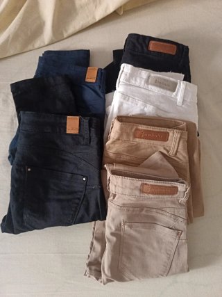 Pantalones Stradivarius pitillo talla 34