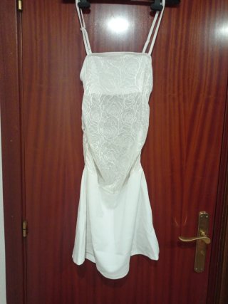 Vestido blanco corto tirantes finos