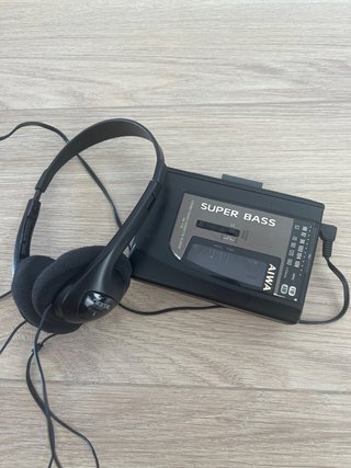 AIWA Walkman Reproductor Cassette Radio FM/AM