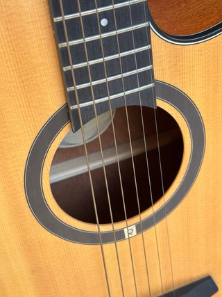 Guitarra Acústica OQAN