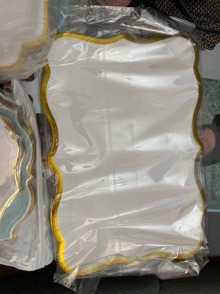 Set Platos Papel Blanco y Dorado