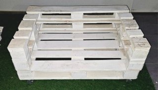 Dos Sofás de Palets Blanco