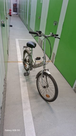 Bicicleta plateada