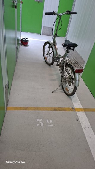 Bicicleta plateada