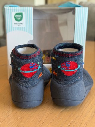 Zapatos Attipas Antideslizantes Talla - 116-125mm