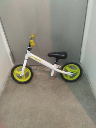 Moto y Bici sin Pedales Infantil Avengers