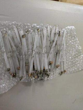 Lámpara de techo cristal y metal dorada