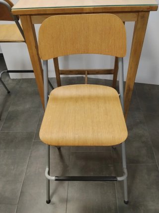 Mesa alta y 2 taburetes madera