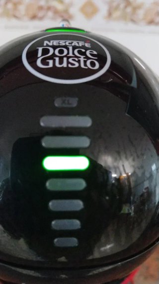 Cafetera Dolce Gusto Krups Diseño Futurista