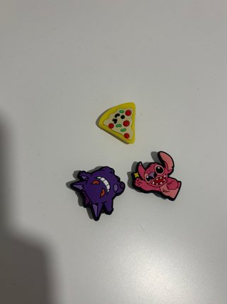 Pines para Crocs: Pizza, Gengar y Stitch