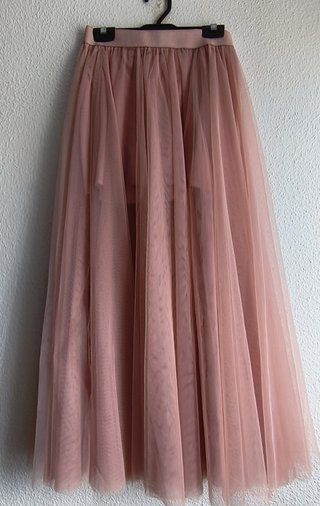 Falda rosa tul larga