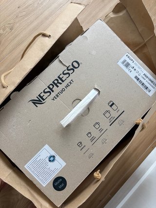 Cafetera Nespresso Vertuo Next Negro Mate