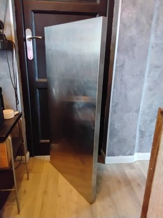 Tavola da tavolo in acciaio argentato