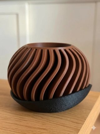 Macetero Diseño Ondulado Negro/Marrón