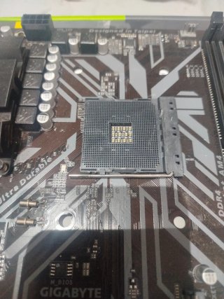ASUS B760-G GAMING WIFI y Gigabyte b450m ds3h