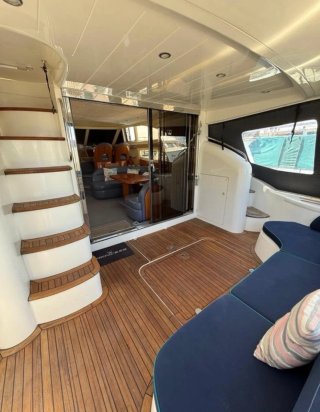 PRINCESS 50 FLY – SUBASTA ABIERTA Leer abajo