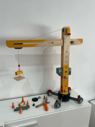 Grúa de juguete de madera Janod