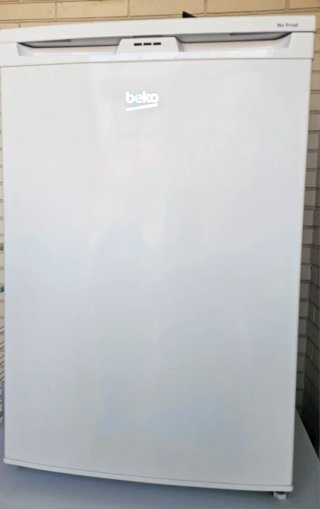 Congelador vertical Beko No Frost
