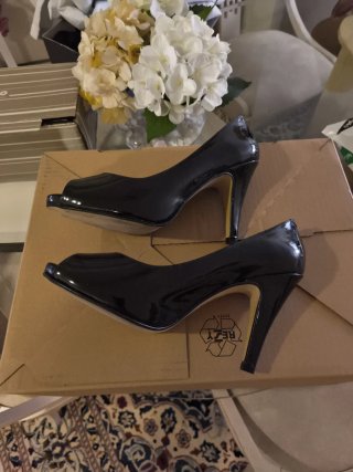 Zapatos de charol negro tacón alto T39