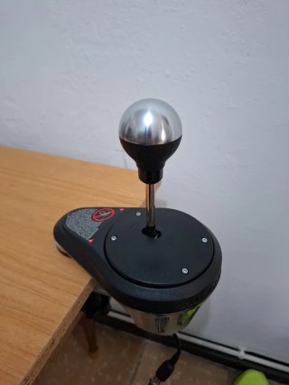 Cambio TH8A di Thrustmaster