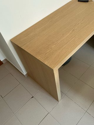 Escritorio de madera Ikea
