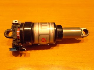 Amortiguador Rock Shox MC 3.R averiado