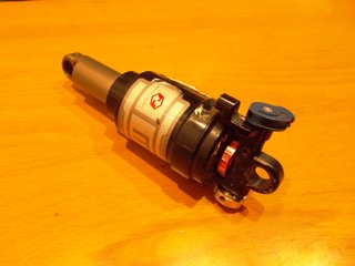 Amortiguador Rock Shox MC 3.R averiado