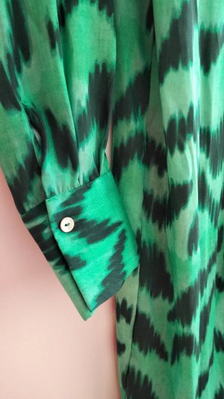 Vestido Mango verde y negro estampado