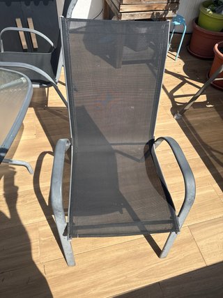 Mesa de jardín con 3 sillas
