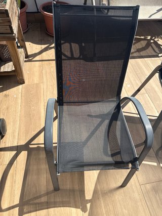 Mesa de jardín con 3 sillas