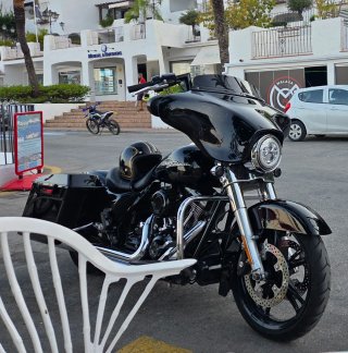 Harley Davidson Street Glide 103 Negra