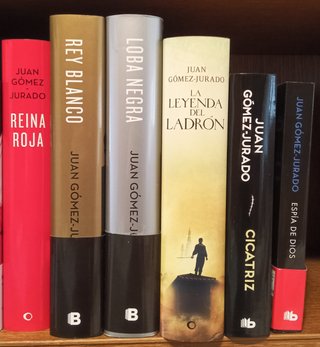 Lote Universo Reina Roja Gómez-Jurado