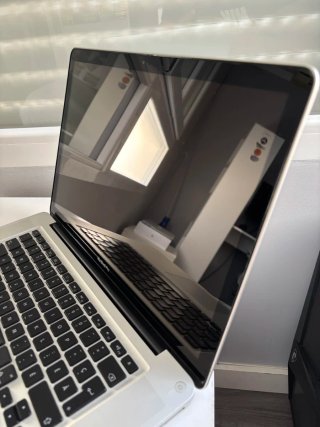 MacBook Pro 15" (A1286) | Para Piezas o Reparar