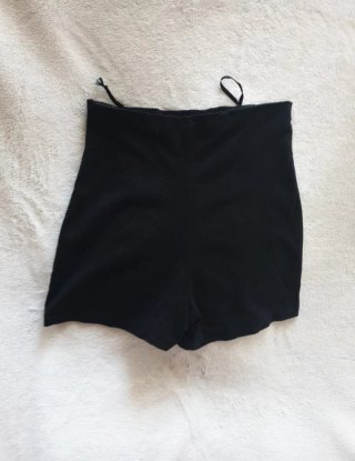 Completo top e shorts con lacci