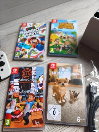 Nintendo Switch OLED + Super Mario Bros Wonder