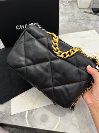 Chanel 19negro