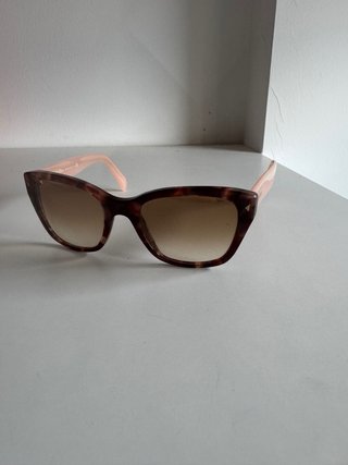 Gafas de sol Prada marrones y rosa