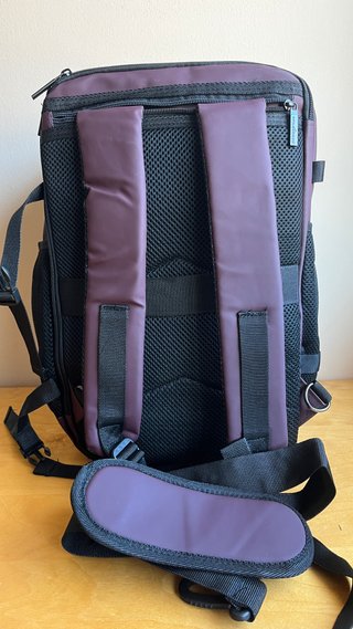 Mochila de cabina color burdeos