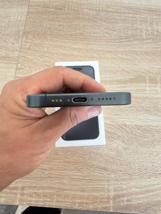 iPhone 15 Pro 256GB Titanio