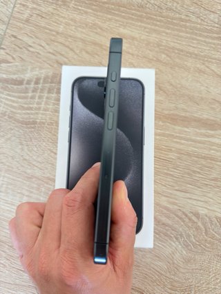 iPhone 15 Pro 256GB Titanio