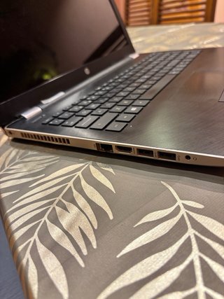 Portátil HP Pavilion 15-bs1xx
