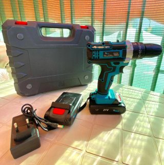 Radial y taladro 21V con cargador y llave
