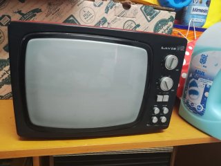 Televisor Lavis 912 Blanco y Negro