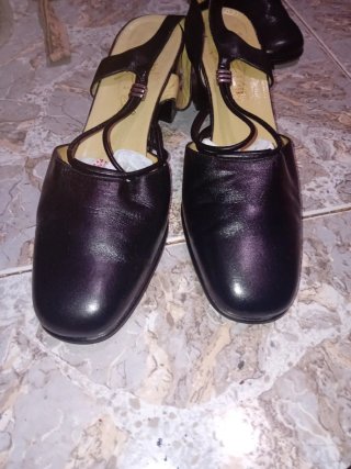 Zapatos de tacón negros talla 40