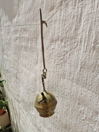 Antiguo candil de latón