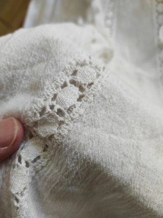 Blusa blanca mujer antigua