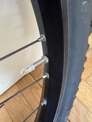Ruedas DTSwiss 27.5 XC con Schwalbe Rocket Ron
