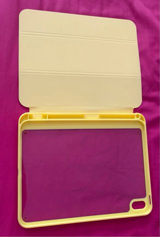 Funda iPad 10ª Gen Amarilla