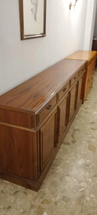 Mueble aparador de madera