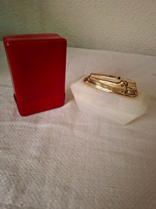 Mechero mármol y caja tabaco piel vintage